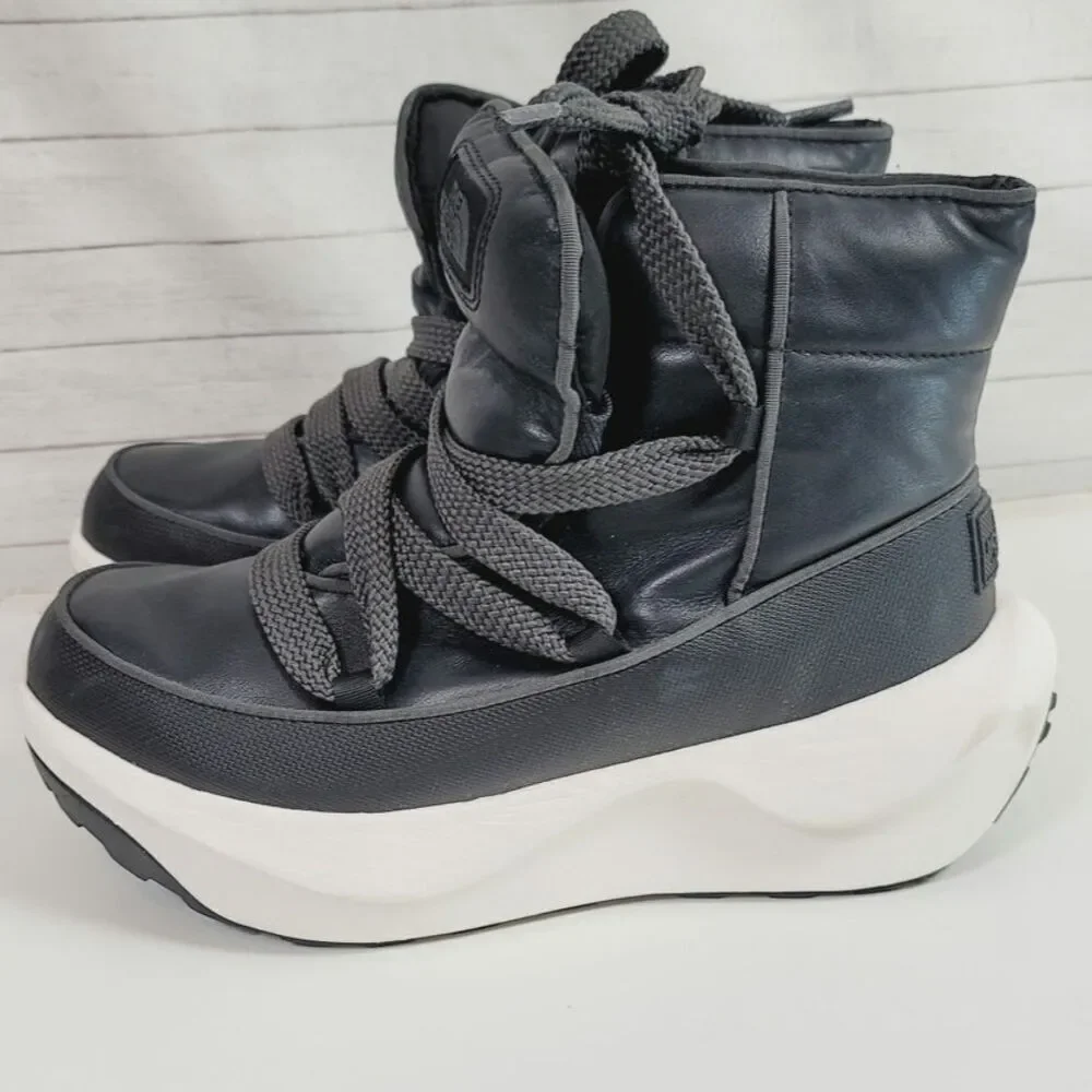 The North Face Halseigh Thermoball Lace Up Waterproof Boot in Black, sz 7